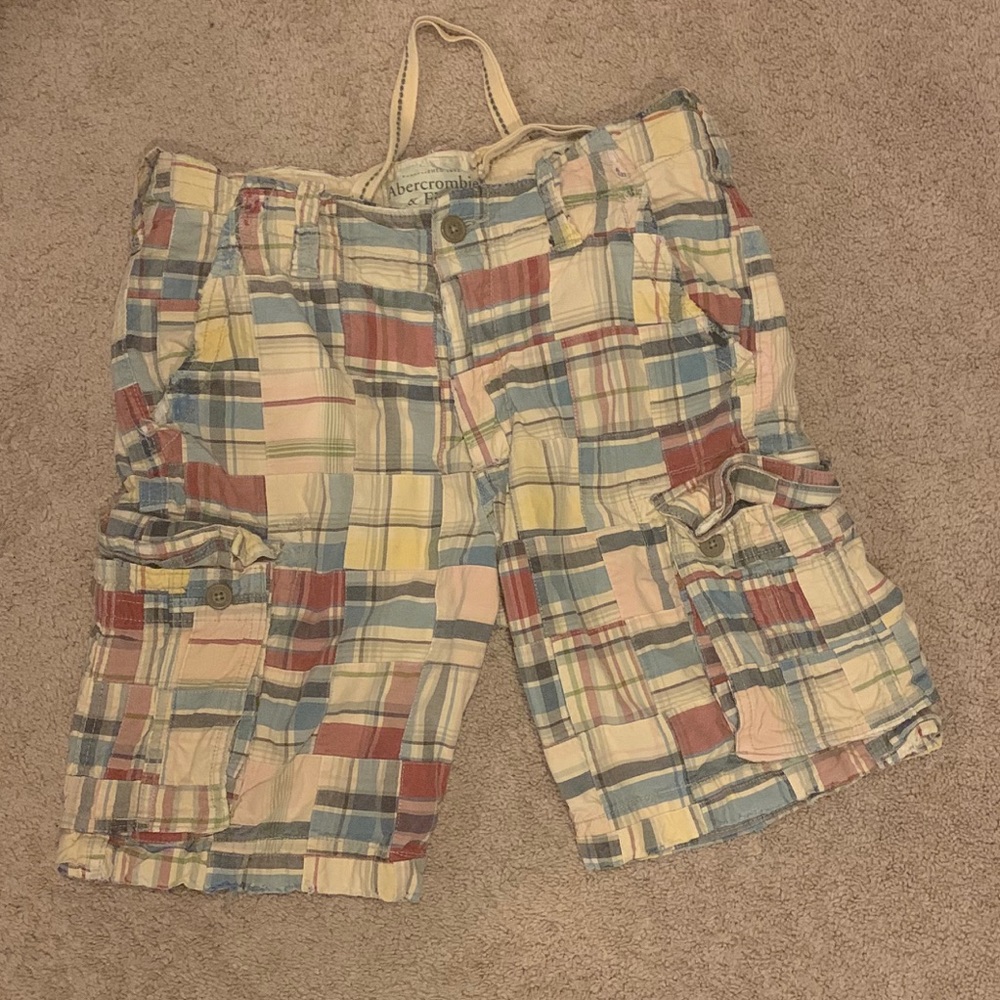 Abercrombie & Fitch Men shorts. Size 32.